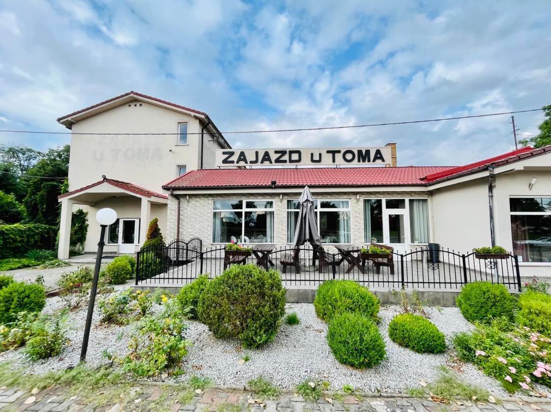 Zajazd U Toma Rosin Exteriér fotografie
